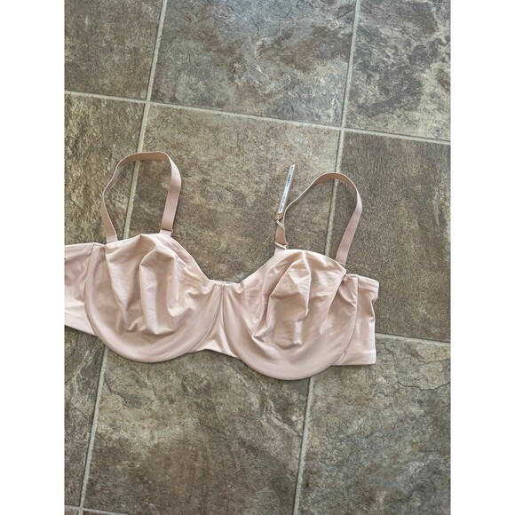 Skims Smoothing Intimates Unlined Strapless Bra Clay Size 46DD - Picture 5 of 12